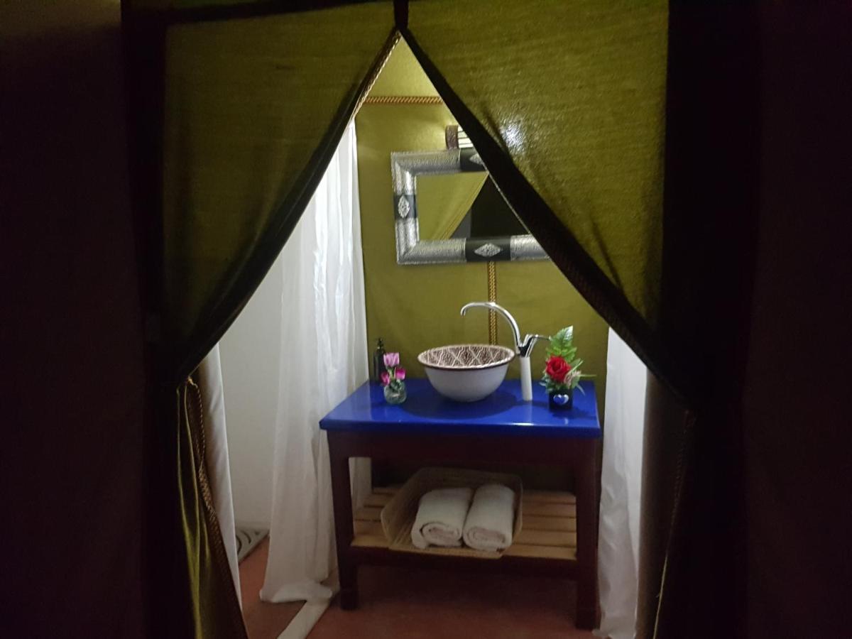 Отель Sahara Family Camp Мерзуга Экстерьер фото