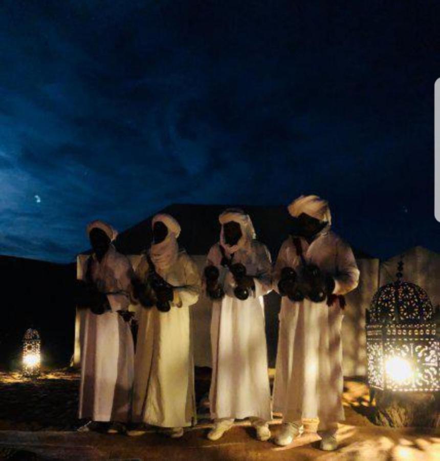 Отель Sahara Family Camp Мерзуга Экстерьер фото