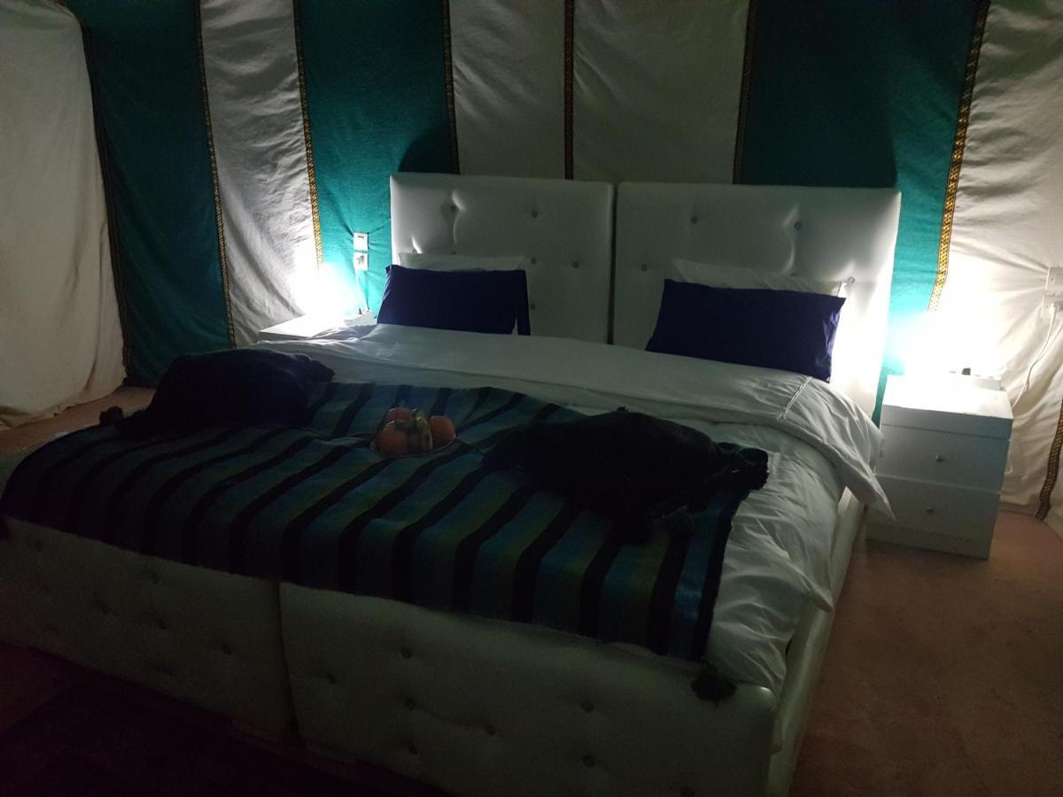 Отель Sahara Family Camp Мерзуга Экстерьер фото